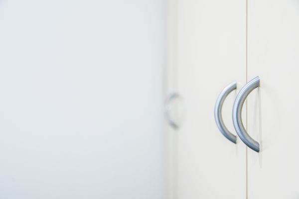 Cabinet Handle Replacement in Victoria