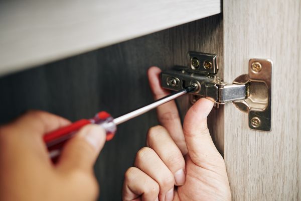 Cabinet Hinge Installation in Victoria